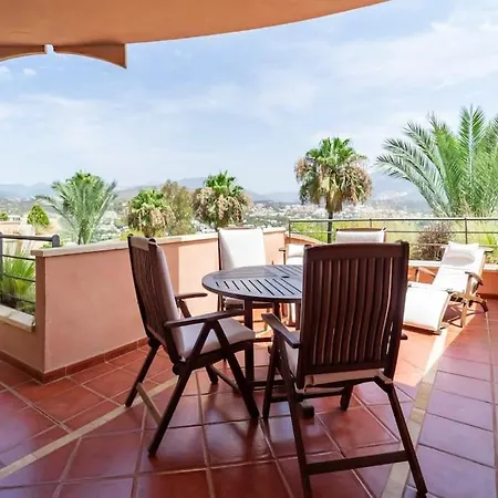 Apartment 2 Bedroom With Mountain Views In Magna