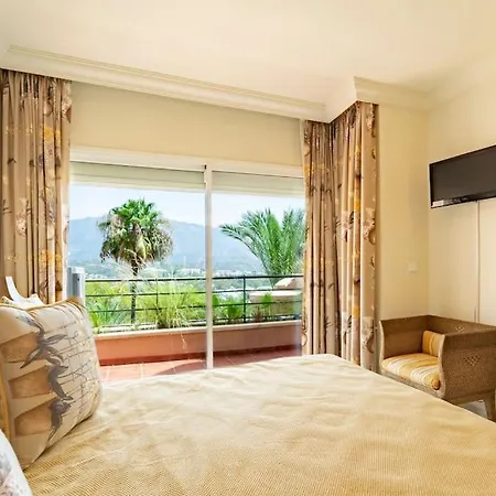 2 Bedroom With Mountain Views In Magna Apartment
