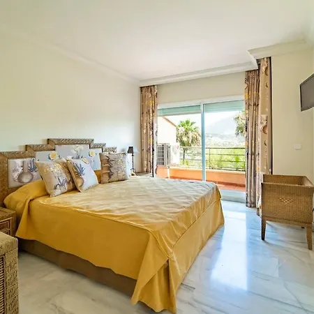 2 Bedroom With Mountain Views In Magna Apartment