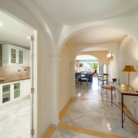 Apartment 2 Bedroom With Mountain Views In Magna